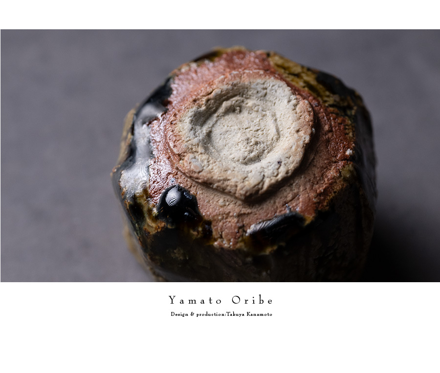 3693）織部竹形花入　月心窯　木村幸　共箱、共布 3693）織部竹形花入 月心窯 木村幸 共箱、共布